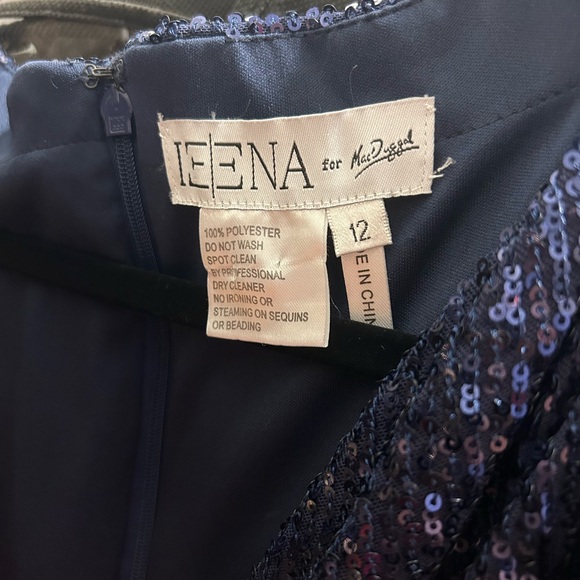 Mac Duggal - SEQUINED LONG SLEEVE GOWN - Picture 3 of 4